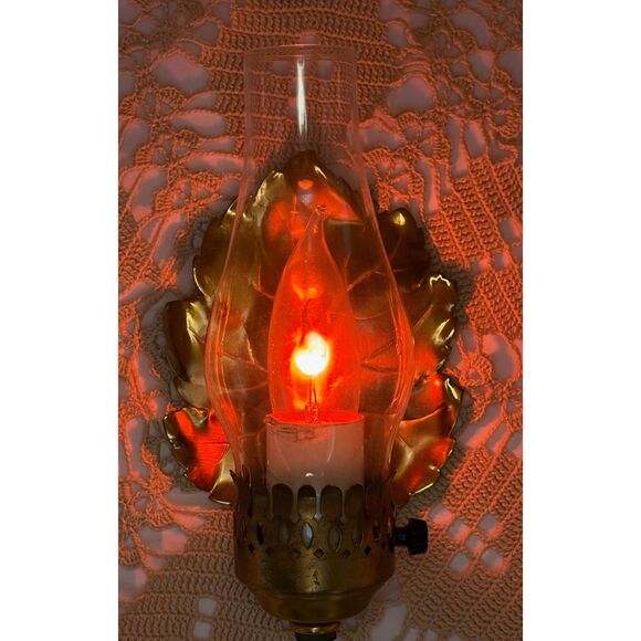 Vintage Mid Century Brass Leaf Electric Mini Sconce Glass Globe Flicker Light - Picture 2 of 5